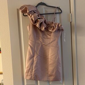 Elliatt Blush One-Shoulder Dress